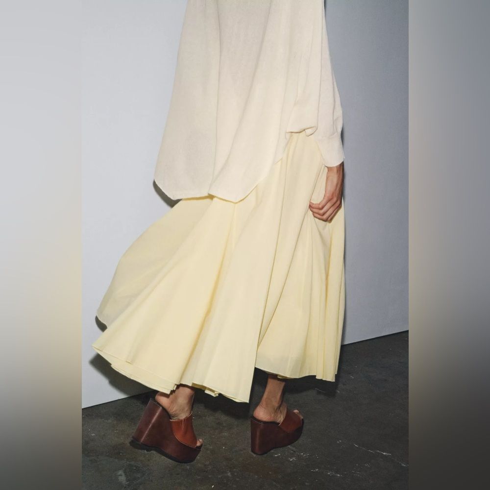 ZARA VOLUMINOUS ZW COLLECTION FLARED MIDI SKIRT - Picture 4 of 9